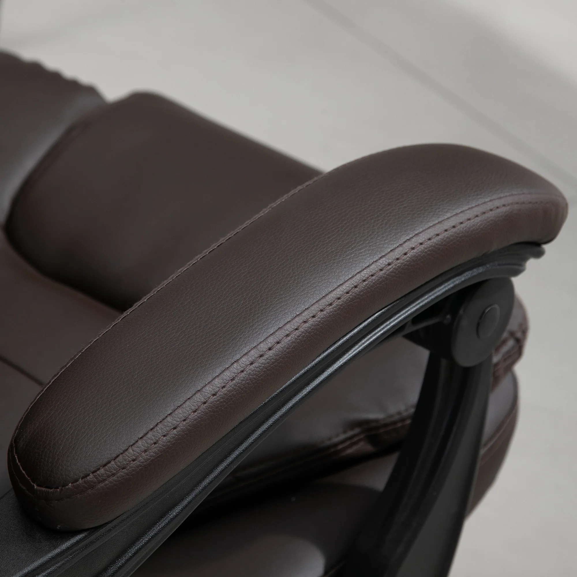 7-Point Vibration Massage Chair, Faux Leather Executive Office Chair with Footrest, Brown - Image 11