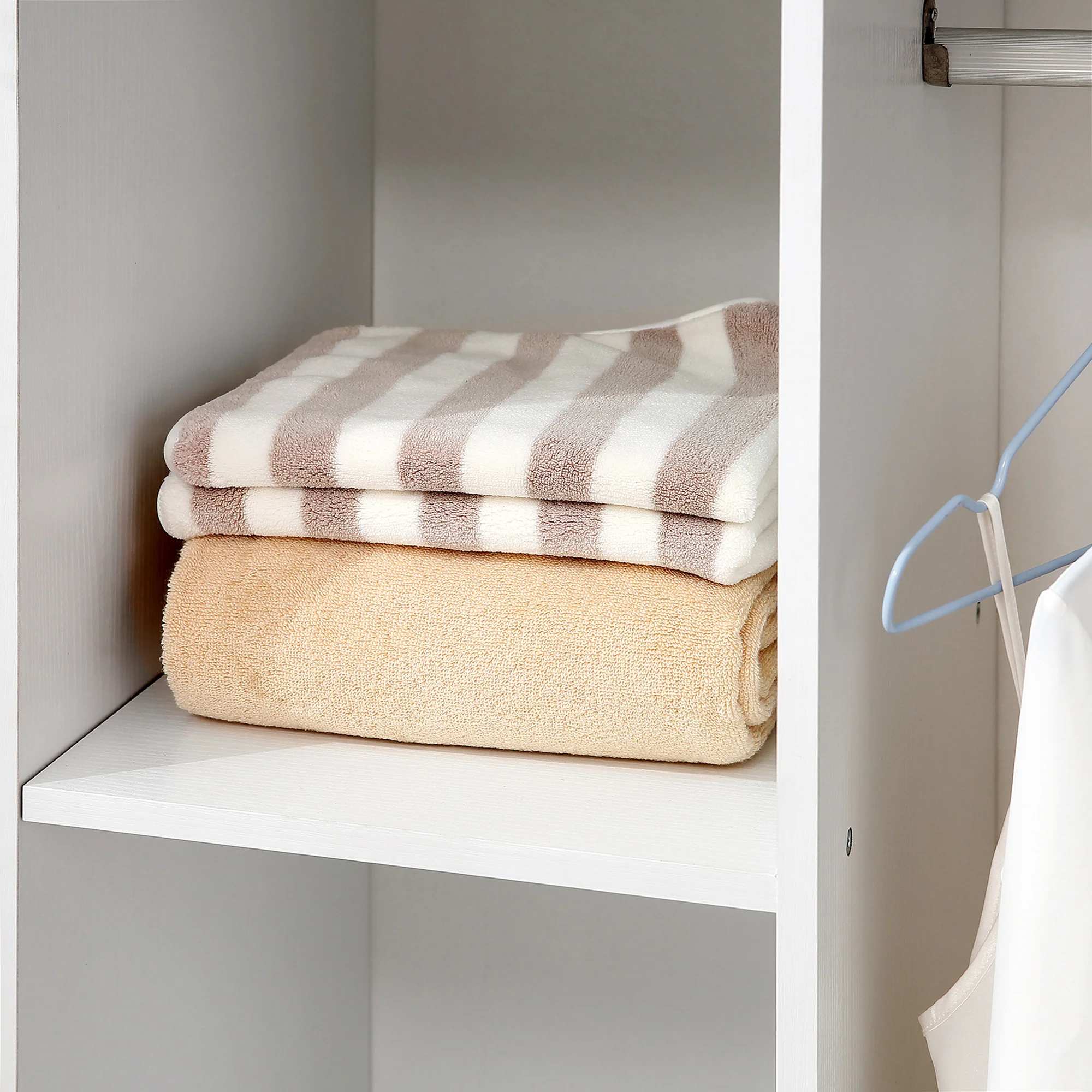Open Wardrobe on Wheels, Small Wardrobe with Clothes Rail, 3 Storage Shelves, White - Image 11