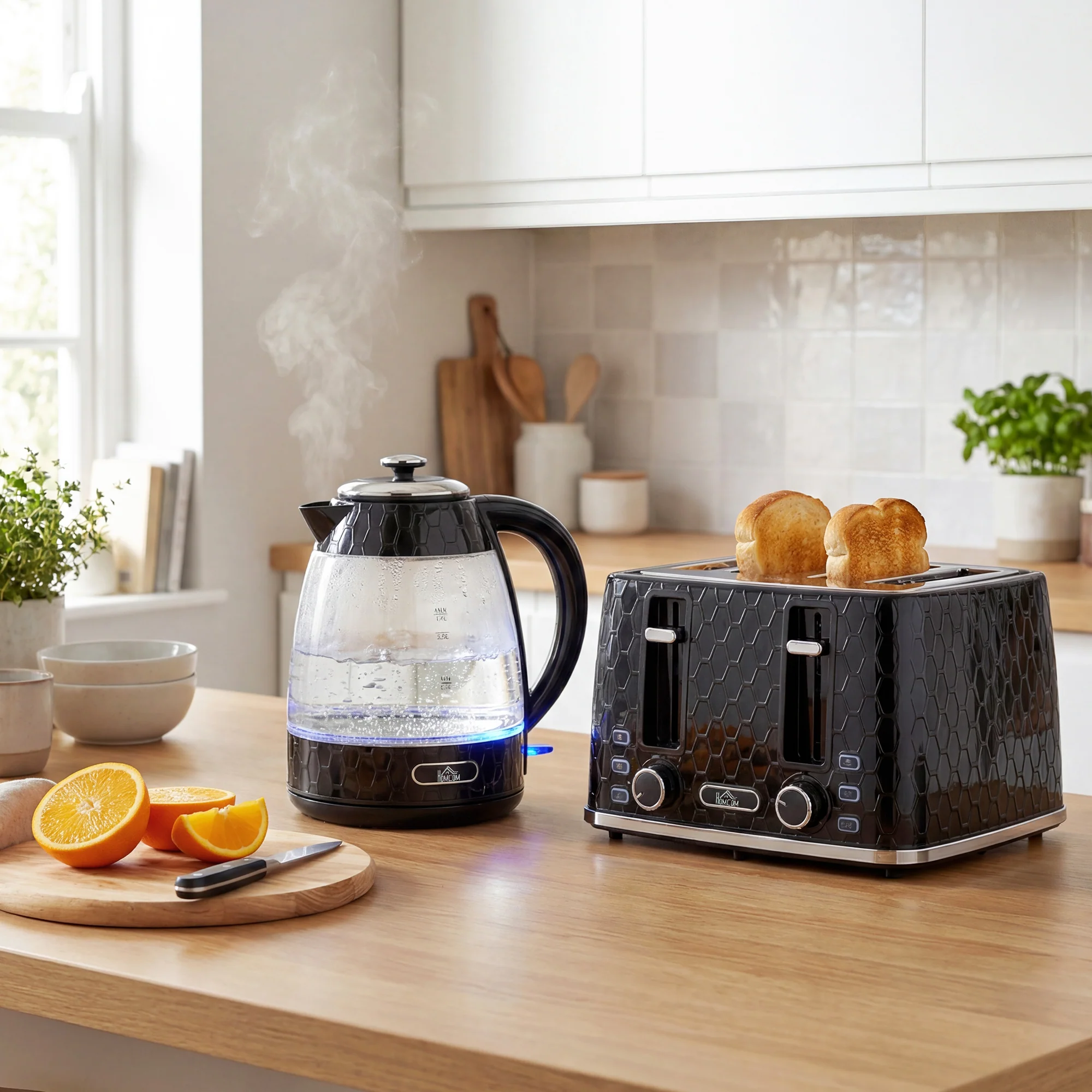 Dual-Speed Breakfast Combo: 4-Slice Toaster & 1.7L Quick-Boil Kettle, Black - Image 4